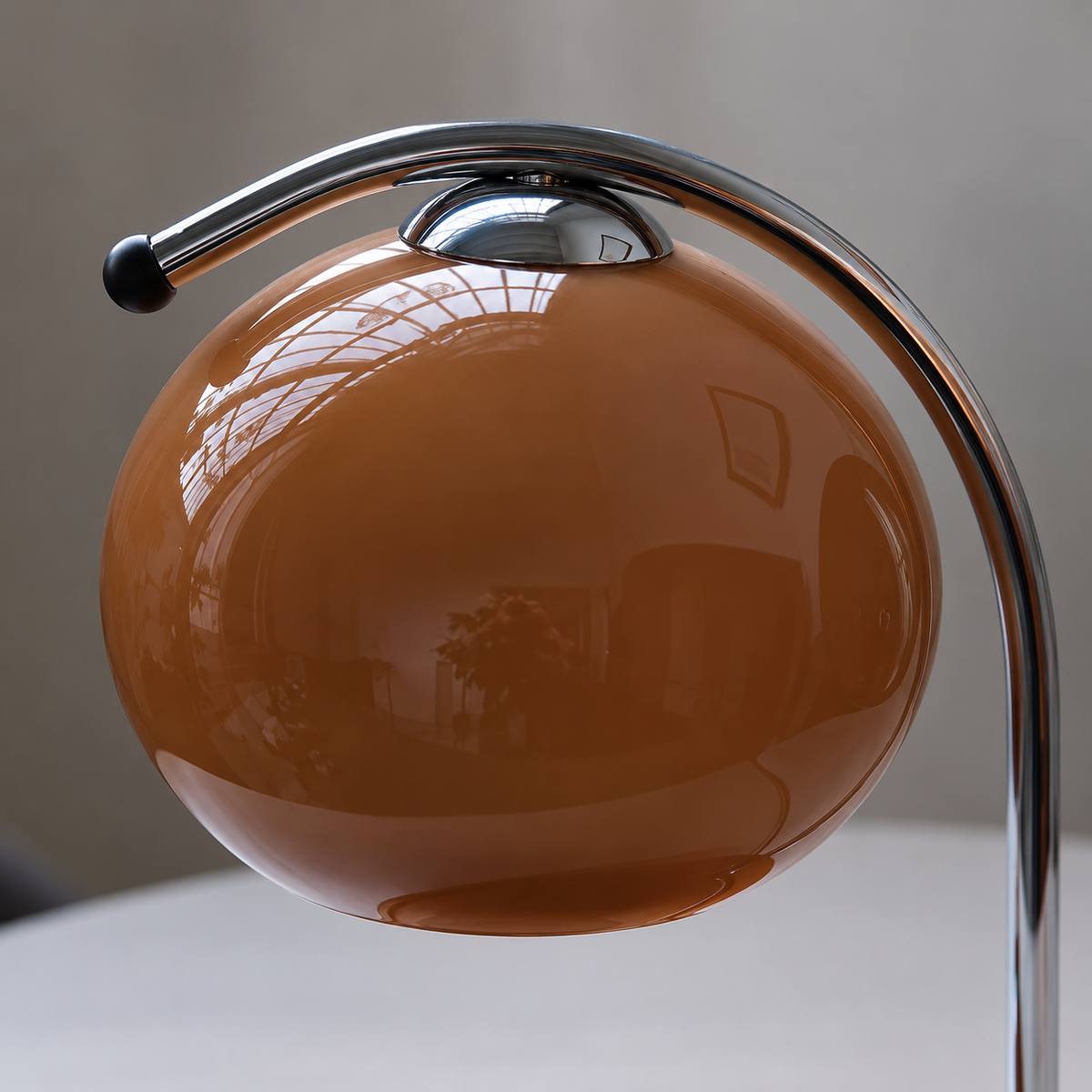 Abajur de Mesa Globo Arvelo TG