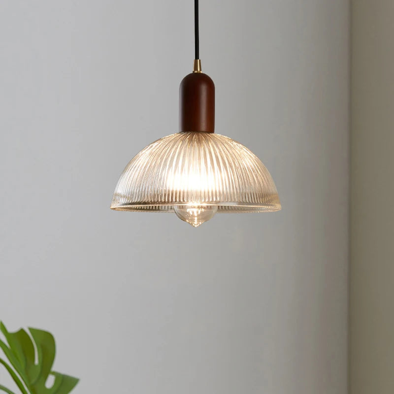 Pendente de Vidro Canelado com Detalhe em Madeira Essenza TG