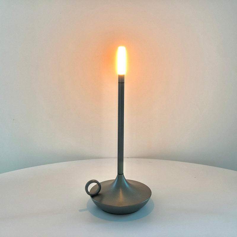 Abajur para quarto minimalista estilo Vela - TG Plugs