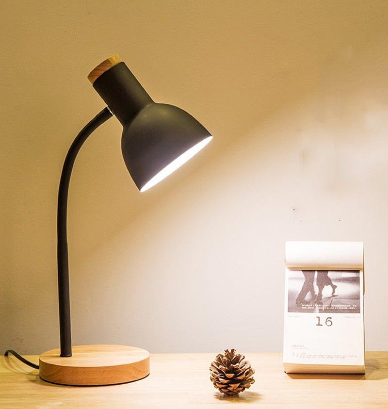 Luminária de mesa de madeira Premium - TG Plugs